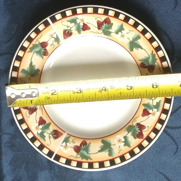 PLATE Majesticware Stoneware Sakura Small Summer Strawberry 1999 Beck Dishes - Picture 2 of 3